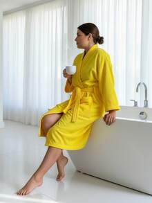 BATA DE BAÑO UNISEX AMPLIA Y LARGA EXCELENTE ABSORCIÓN TELA MICROTOALLA (ALGODÓN CON MICROFIBRA) - Amarillo - Ver 4