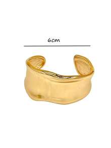 1pc Fashionable Gold-Tone Asymmetrical Geometric Textured Open Cuff Bracelet, Suitable For Holiday, Beach, Vacation, Dinner, Party And Daily Outfit - Yellow Gold - View 2
