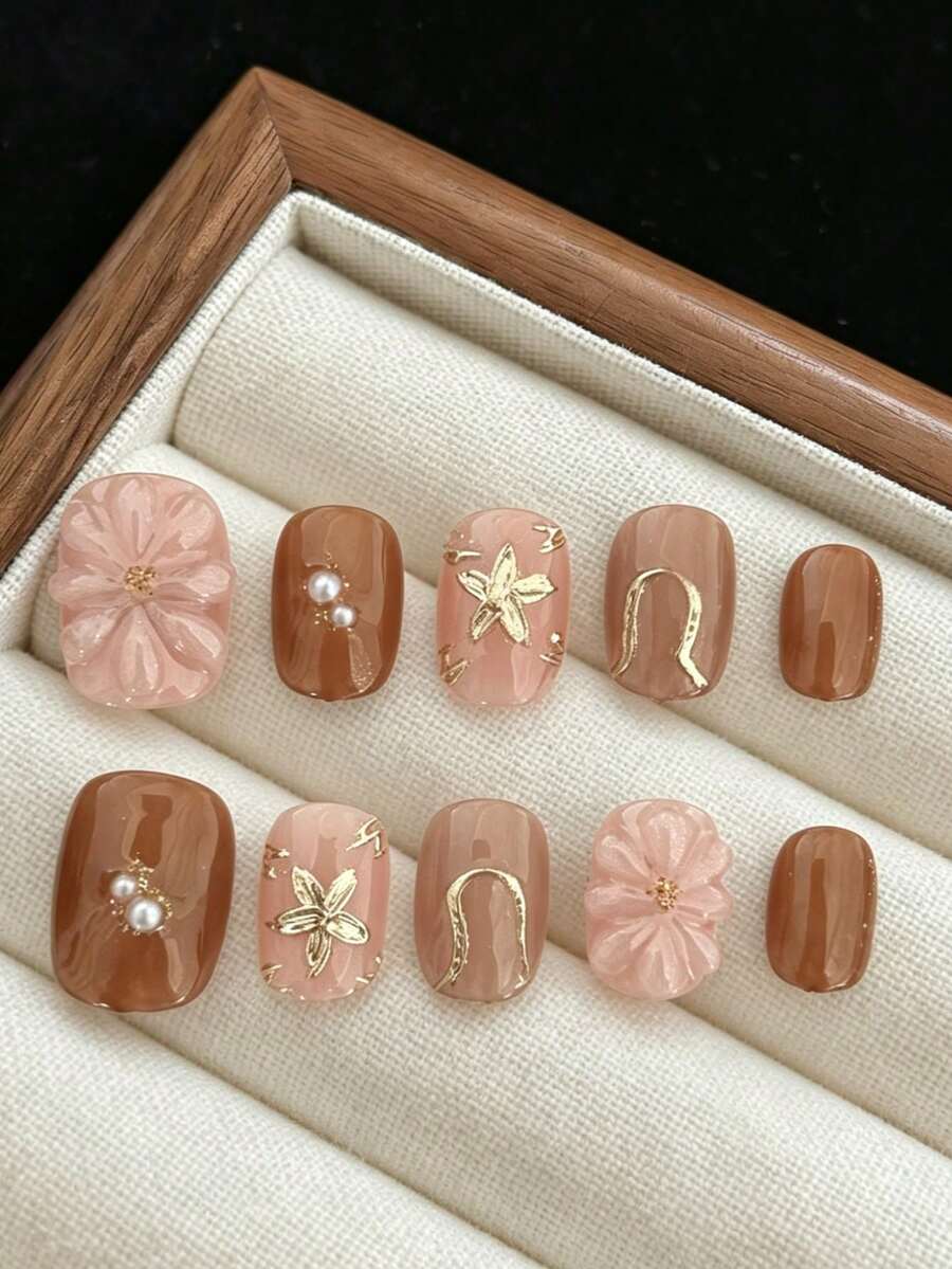 qihangxin 10pcs Handmade Short Nail Art Tips, 2 Colors Available: Pink And Coffee Brown, Western Style, Pink Translucent 3D Flower Tips, Gold Foil Rose, Gold Plated, Suitable For Summer Wear, Pink Nails, Coffee Brown Nails, Short Nails, Comes With Tool Set, Suitable For Daily Wear