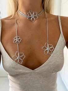 1pc Design Ginkgo Leaf French Style Long Flower Tassel Necklace, Minimalist Fashion Pearl Small Flower Round Snake Chain Necklace, High-End Metallic Feel Tassel Long Collarbone Chain, Suitable For Women's Daily And Banquet Wear - Silver - View 1
