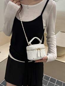 Tas Rantai Mini Ringan, Tas Tangan Berbahan Quilted, Tas Ember, Cocok untuk Gadis Muda, Mahasiswi, dan Pekerja Kantoran - Putih - View 4