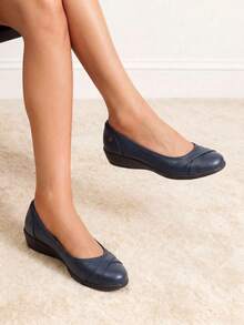 Women Wedge Flats Comfortable Dressy Ballet Flats 1.5-Inch Wedge Heel Elegant Business Office Work Commute Shoes - 藍色 - 查看 2