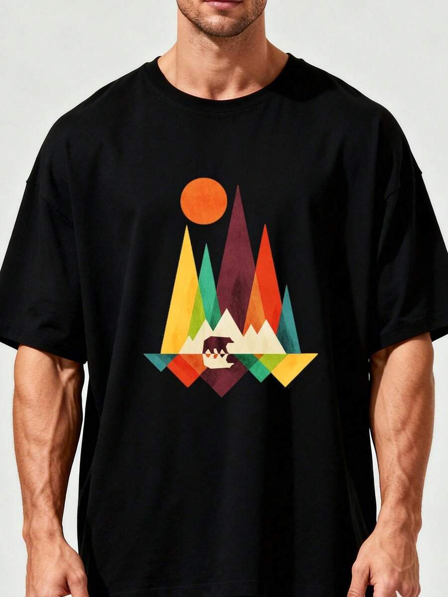 Camiseta de Hombre 100% Algodón con Estampado Geométrico de Oso y Sol en Montaña y Bosque - Suave, Transpirable, para Todas las Temporadas, de Manga Corta, con Gráficos Vibrantes en Verde y - Negro - Ver 1