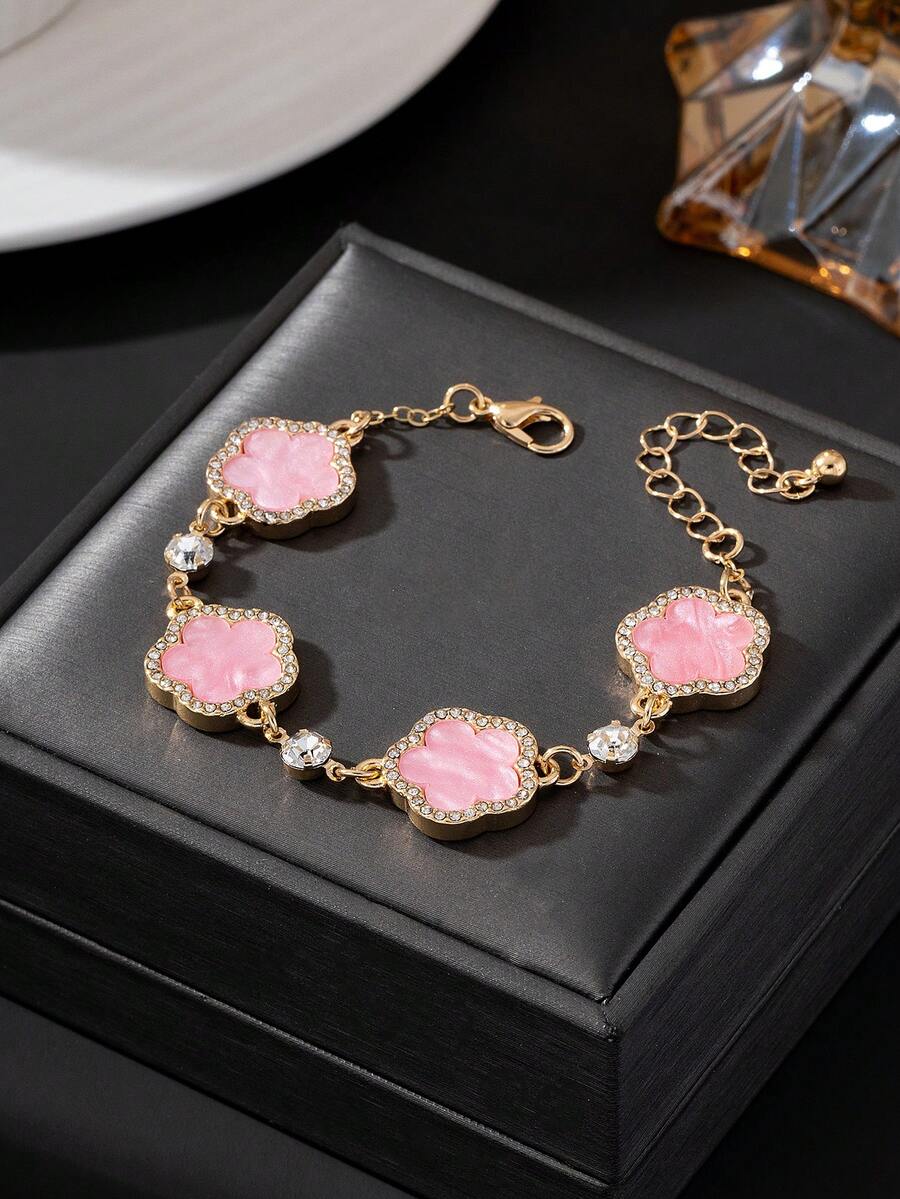 1pc Luxury Elegant Charming Glamorous Summer Vacation Style Sparkling Gentle Pink Sweet Five-Leaf Clover Women's Bracelet (No Gift Box) - Pink - View 1