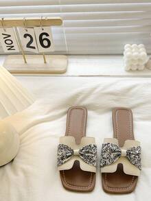 Korean Style Ins-Inspired Women's Flat Sandals With Trumpet Accents For An Elegant Look, Perfect For Pairing With Midi Skirts And Dresses, Summer Essential - Beige - View 3