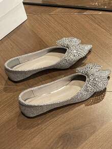 zuandashu Zapatos de boda plateados con lazo brillante para mujer, zapatos de dama de honor con punta fina y suela plana, zapatos para vestido de novia, zapatos de fiesta con suela blanda y parte superior suave, zapatos para ir al trabajo, talla 34 a 42, zapatos de oficina para primavera, verano, otoño e invierno - Plateado - Ver 3