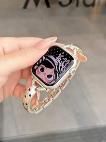 1件女款韓式波點彎曲金屬手錶錶帶，兼容所有型號 38mm/40mm/41mm/42mm/44mm/45mm/46mm/49mm Ultra/SE/S11/S10/S9/8/7/6/5/4/3，春夏秋冬四季通用，適合工作、運動、派對、約會配飾，送給妻子、媽媽的生日禮物，易佩戴，高端時尚優雅個性化平價錶帶 - 星光色 - 查看 4