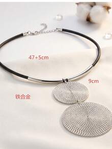 1pc New Geometric Patchwork Pendant Necklace, Versatile Elegant Casual European And American Style Sweater Necklace, Autumn/Winter - Multicolor - View 5
