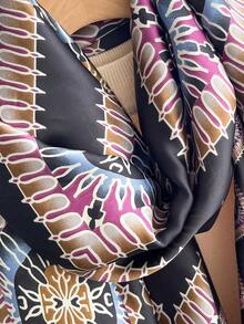 1 Buah Syal Sutra Imitasi Elegan Bermotif Bohemian untuk Wanita, Syal Serbaguna untuk Musim Semi/Panas, Pelindung Matahari untuk Liburan Pantai, Cocok untuk Penggunaan Sehari-hari - Hitam - View 4