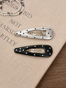 4 Piezas/2 Piezas Pinzas para el Cabello de Mujer de 7 Cm/2.76 Pulgadas con Diseño de Gota de Agua Hueca en Negro y Plateado con Lunares, Accesorios para el Cabello Elegantes y Simples para Flequillo Lateral, Adecuados para Uso Diario, Casual, Fiesta, Trabajo, Vacaciones, Maquillaje, Combinación de Atuendos, Pinzas para el Cabello de Primavera, Pinzas para el Cabello de Verano, Pinzas para el Cabello de Otoño, Pinzas para el Cabello de Invierno (Patrón de Lunares Aleatorio), Pasador para el Cabello - Multicolor - Ver 7