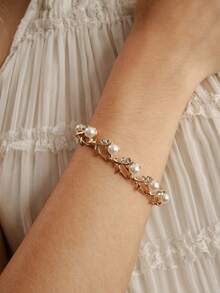 Nocturel 1pc Mewah Paduan Seng Mutiara Imitasi & Dekorasi Berlian Imitasi Detil Daun Gelang Rantai Untuk Wanita Untuk Kehidupan Sehari-hari - Yellow Gold - View 5