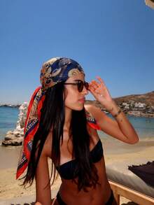 1pc Bohemian Vintage Paisley Cashew Flower Women's Scarf/Bandana, Suitable For Spring/Summer Beach Vacation, Street Fashion Matching, Ideal Choice To Enhance Overall Look, Travel Essential, Beach Towel - Red and Blue - View 1