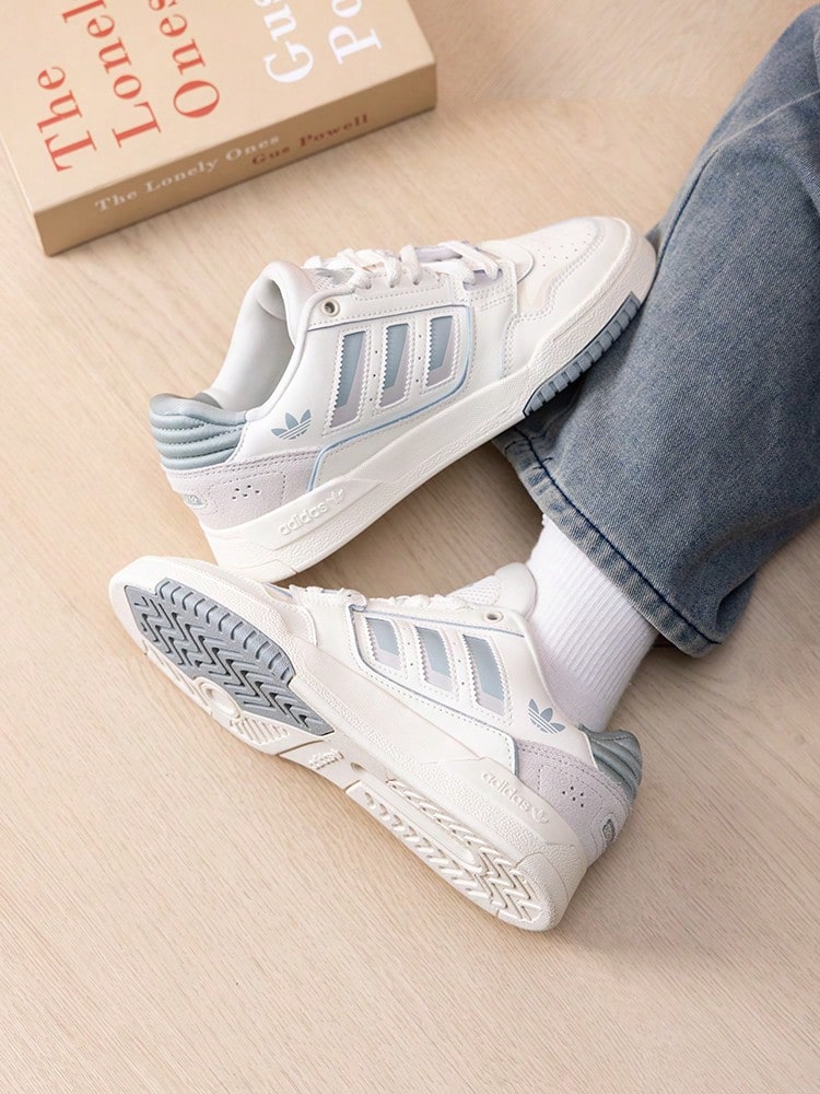 Adidas 女款 DROP STEP LOW 2.0 W 休閒戶外運動極簡舒適滑板鞋 KJ1116 - KJ1116 - 查看 1