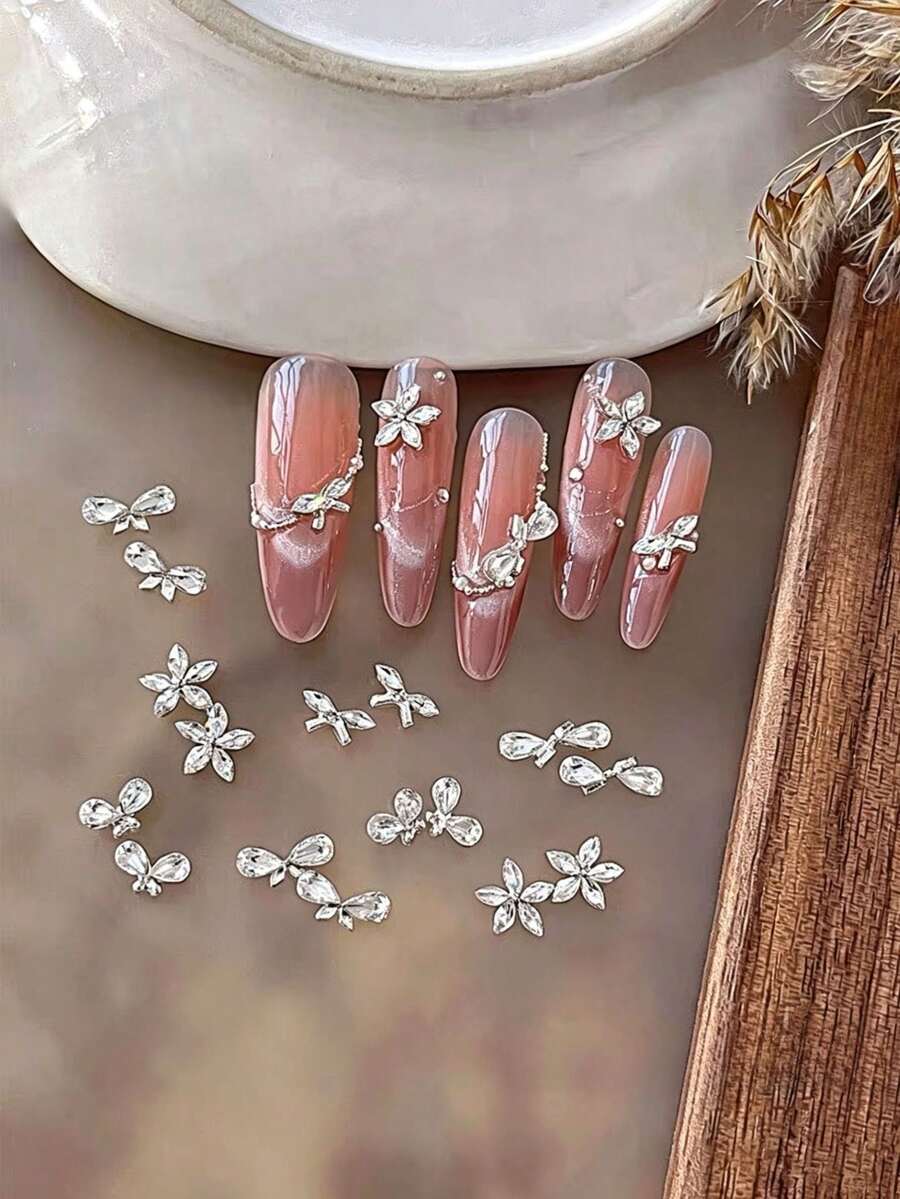 5件裝新款混搭裝飾美甲蝴蝶鋯石水鑽鑲嵌美甲飾品,高端閃亮五瓣花蝴蝶結美甲裝飾 - 彩色 - 查看 1