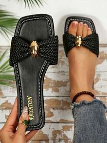 Louis Elegant Women's Shoes, Women's Metal Decor Straw Flat Sandals, Elegant Women's Sandals, Comfortable Minimalist Design, Suitable For Vacation, Beach, Home And Daily Wear, Summer Black Woven Open Toe Slides - Black - View 7