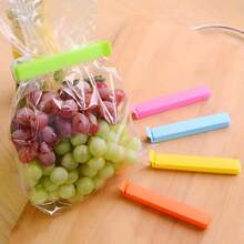 15/10/1pc Random Color Creative Candy Color Plastic Bag Sealing Clips, Fresh-Keeping Snack Food Clips, Tea Leaf Sealing Clips, Multi-Purpose - Multicolor - View 5