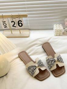 Korean Style Ins-Inspired Women's Flat Sandals With Trumpet Accents For An Elegant Look, Perfect For Pairing With Midi Skirts And Dresses, Summer Essential - Beige - View 5