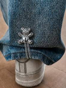 2pcs/4pcs/8pcs Cute Silver Bear-Shaped Pant Leg Shortener Clips, Prevent Pants Dragging On The Floor. Featuring Hidden Button And Pant Leg Closure Design, Seamless Fit, Effectively Shorten Pant Length. Suitable For Dress Pants And Casual Pants, Waterproof, Portable And Durable. - A - View 1