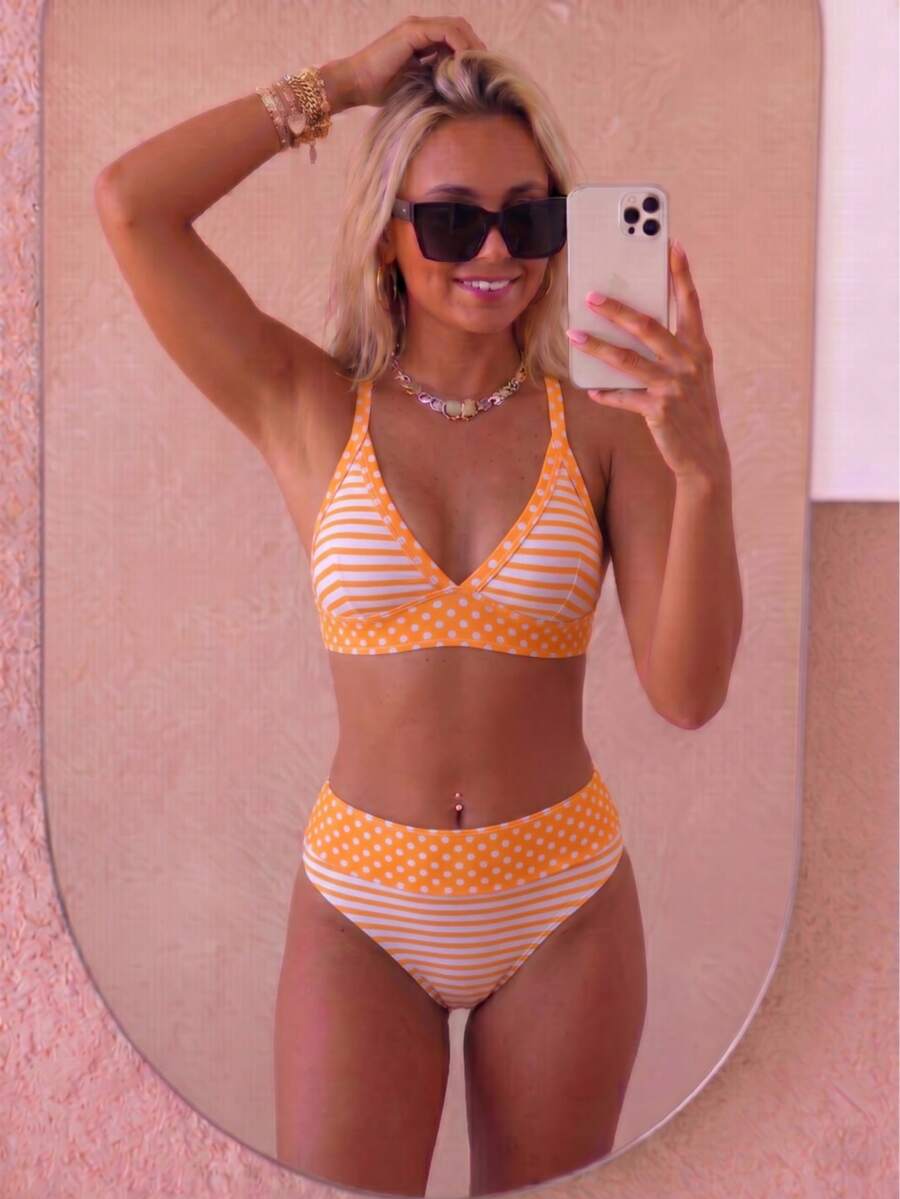 August vacation 夏季優雅女款棕色波點條紋印花綁帶設計性感比基尼兩件式泳衣,隨機印花海灘度假美學風 - 落日橙 - 查看 1