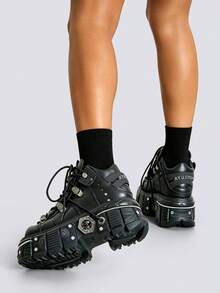 Thick Sole Height-Increasing Soft Bottom Ankle Boots For Women, Black Round Toe Lace-Up Metal Flat Ankle Boots, Punk Style Sports Casual Shoes, Halloween Y2K Style Sneakers - Black - View 7