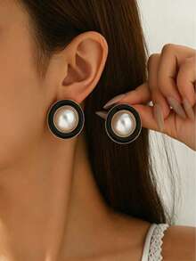 2pcs Women's Earrings Niche Oil Drip Design Pearl Inlaid Stud Earrings Versatile High-End Ear Jewelry - White - View 1
