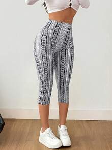 AITYI Studio Leggings Capri de Cintura Alta con Estampado Geométrico Retro Negro y Blanco para Mujer, Pantalones Cortos Casuales de Verano Elásticos y Ajustados Estilo Y2K Streetwear con Gráfico - Multicolor - Ver 6