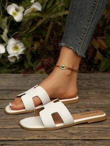 Dép sandal nữ quai chữ H đế bệt, mũi vuông, kiểu slide casual, màu trơn phong cách Bohemian, phụ kiện thiết yếu cho đi biển và du lịch mùa hè - trắng - Xem 5