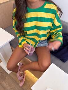 女款優雅休閒彩虹條紋針織面料T恤，適合海灘、校園、度假、約會，春夏季穿搭 - 綠色 - 查看 7