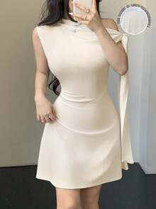 Vestido minimalista para mujer con estampado floral de tinta, hombro asimétrico con lazo, cintura ajustada - Beis 2 - Ver 13