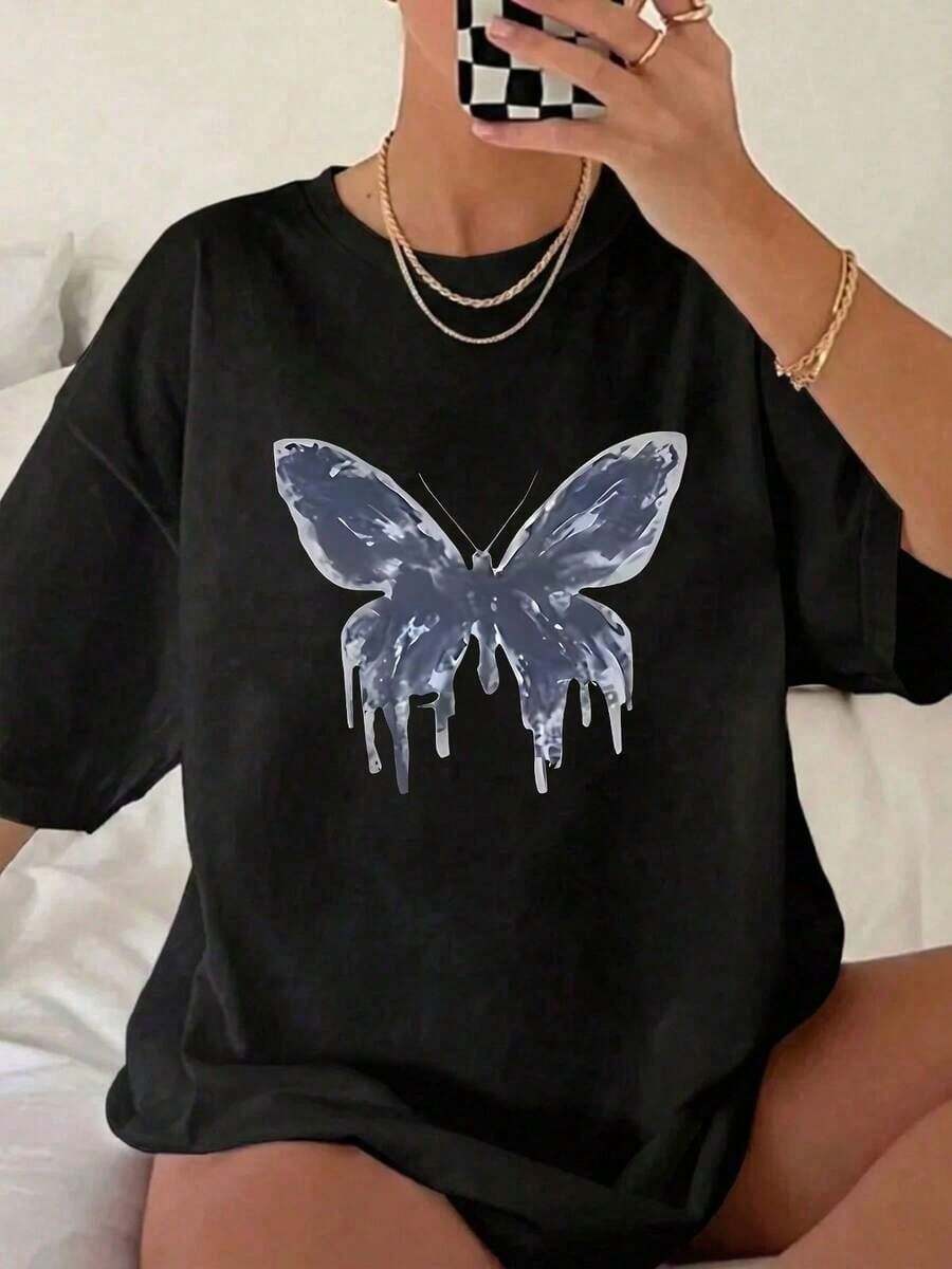 Top de verano para mujer estilo Y2K, lindo y divertido. Mariposas con degradado de tinta difusa, toque artístico que gotea, estilo fresco y sofisticado, estética oscura Y2K. Camiseta de Muje - Negro - Ver 1
