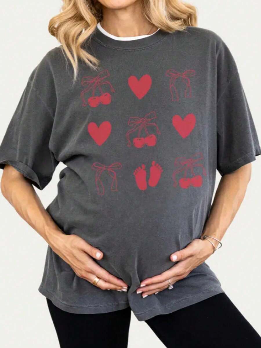"Growing Something Sweet", Coquette Cherries, Pregnancy Reveal, "Growing A Little Human", Gift For Expectant Mother, Maternity T-Shirt, Comfortable Women's T-Shirts, 180g 100% Cotton - 黑色 001 - 查看 1