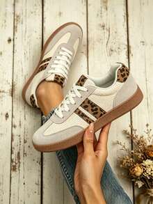 2026 New Retro Suede Sneakers Women, Blue White Casual Lace-Up Trainers, Comfortable Non-Slip Chunky Sole Running Shoes - 米色 - 查看 1