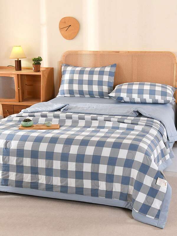1 pieza Edredón de verano de algodón lavado con estampado ultrasónico, manta de aire acondicionado delgada, tamaño doble, edredón de verano para dormitorio de estudiante, tela amigable con la piel, ligero, suave, transpirable y refrescante, sensación sedosa y desnuda, sueño sin restricciones, absorbente de humedad y transpirable, manta delgada de verano, adecuado para dormitorio del hogar, decoración de dormitorio del hogar para el Día de San Valentín, regalo de Pascua, regalo del Día de la Madre, adecuado para todas las estaciones