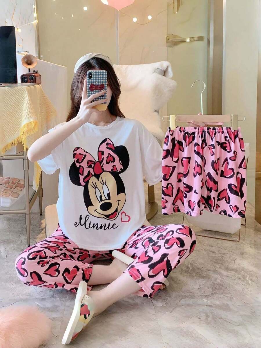 Disney 迪士尼米妮老鼠浴袍與睡衣套裝,短袖上衣 + 長褲 + 短褲,休閒居家服,可愛愛心印花睡衣,柔軟透氣家居服,迪士尼迷米妮老鼠印花睡衣套裝夏季睡衣,圓領短袖 - 彩色 - 查看 1