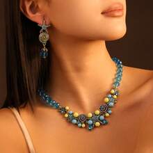 Collier et boucles d'oreilles à clous en strass style océan vintage usé avec étoile de mer et coquillage, bijoux de style vacances au design de niche de luxe léger, polyvalent pour banquet, fête, trajet quotidien, cadeau d'anniversaire pour petite amie et meilleure amie, accessoire exagéré lourd de style européen et américain, essentiel pour l'ambiance photo de plage - Multicolore - Voir 2