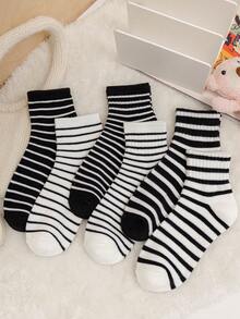 6 Pairs Black And White Versatile Simple Mid-Calf Socks - Black and White - View 1