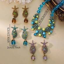 Collier et boucles d'oreilles à clous en strass style océan vintage usé avec étoile de mer et coquillage, bijoux de style vacances au design de niche de luxe léger, polyvalent pour banquet, fête, trajet quotidien, cadeau d'anniversaire pour petite amie et meilleure amie, accessoire exagéré lourd de style européen et américain, essentiel pour l'ambiance photo de plage - Multicolore - Voir 8