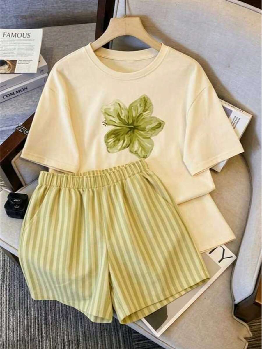 Women Two-Piece Outfits - Hueso T-shirt + Verde Shorts - View 1