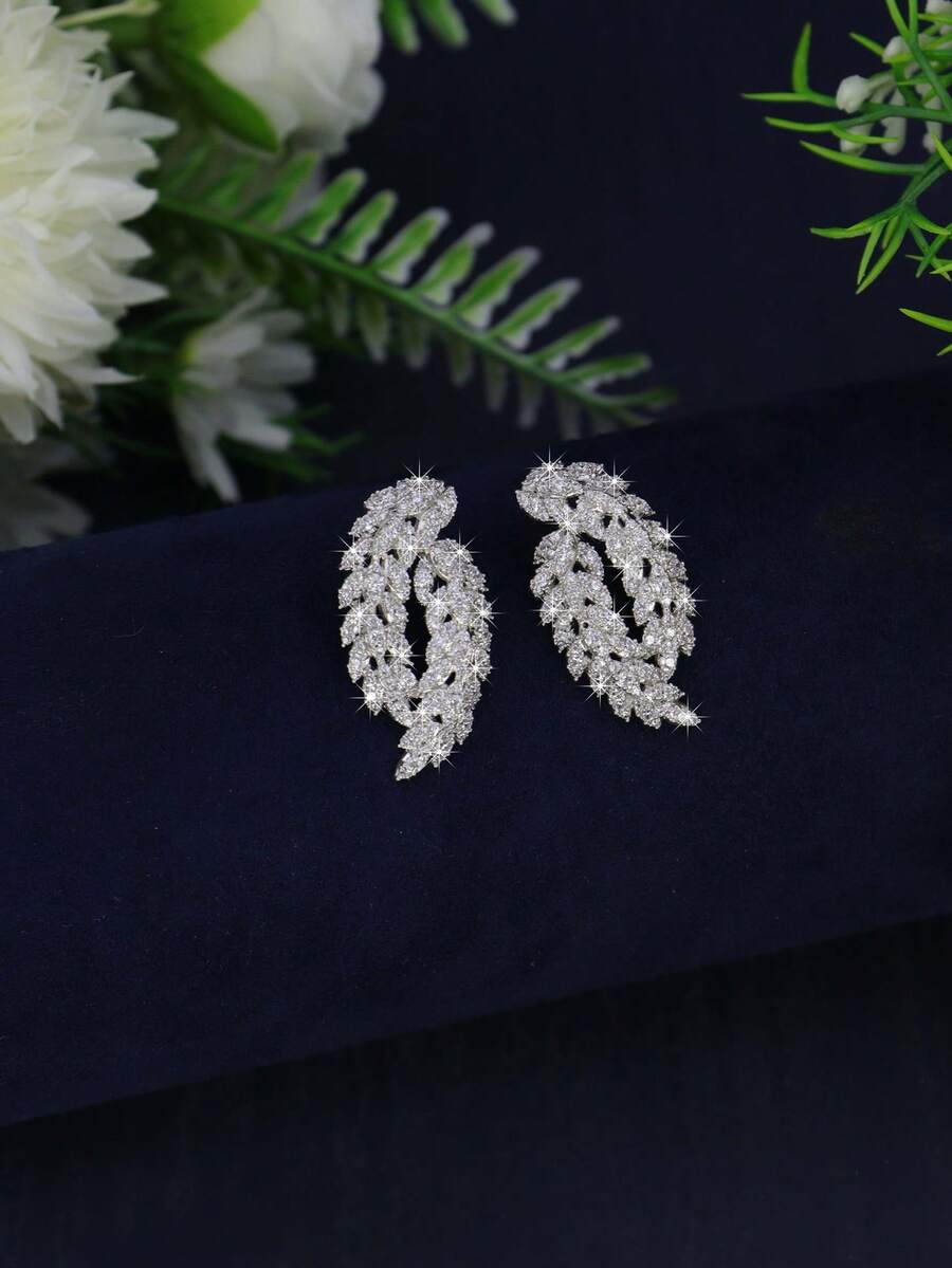 1 Pair Cubic Zirconia Pendant Earrings, Maple Leaf Design Fashion Women's Jewelry Gift, Suitable For Daily Wear, Party, Banquet, Wedding, Friend Gift (Gift Box Packaging) - Geometric Maple Leaf Design - View 1