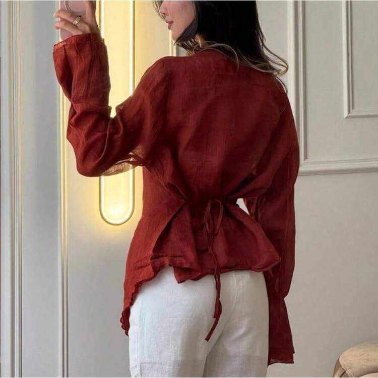 Camiseta de manga larga con cuello en V, lazo y corte asimétrico para mujer, versátil y casual, colección 2026 - Rojo - Añade 3
