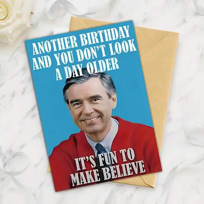 1pc Funny Birthday Card With Envelope - "It's Your Birthday Again, You Don't Look Old At All" - A Humorous Age Joke Card With Self-Theme, Made Of High-Quality Paper. Perfect As A Holiday Gift, Greeting Card, Joke Card, Celebration Card For Friends Or Family. Ideal For Friends, Family And Colleagues - Birthday, Christmas And New Year Gifts.