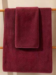 Toalla de hogar/baño de felpa de coral minimalista con estampado de piña a cuadros rojo, suave, absorbente y de secado rápido - Rojo - Ver 4