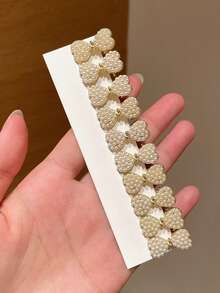 10入女款奢華小金屬仿珍珠蝴蝶結髮夾，精緻側瀏海夾，適用於側瀏海與額前碎髮的鱷魚夾髮飾，送女友的完美禮物，適合返校、約會、海邊度假，實用又時尚！髮爪 - 金色 - 查看 3