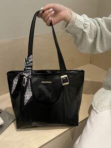 1件黑色與金色金屬扣圍巾托特包，奢華高端，Ins熱門，通勤時尚，小眾設計，百搭時尚，細節精緻，適合辦公通勤、商務會議、購物、與朋友下午茶、晚宴、週末出遊、咖啡店造訪、婚禮穿搭，都市洗鍊女性，肩背托特包，精緻PU皮革，金屬扣，對比色圍巾，對比縫線 - 黑色 - 查看 3