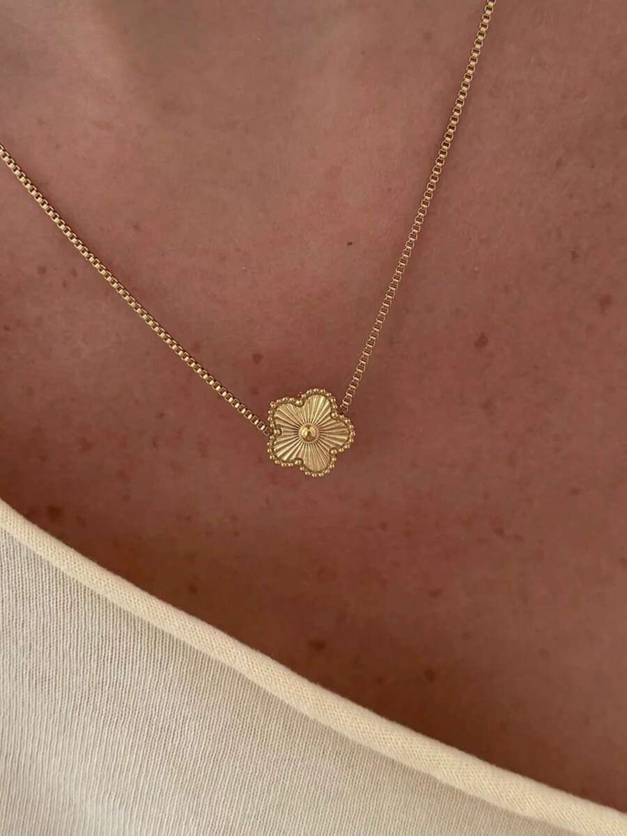 1件優雅五瓣花吊墜項鍊,時尚極簡花卉飾品,通勤百搭款,適合女性穿搭、裝飾、約會與用餐,可作為精美禮物 - 金色 - 查看 1