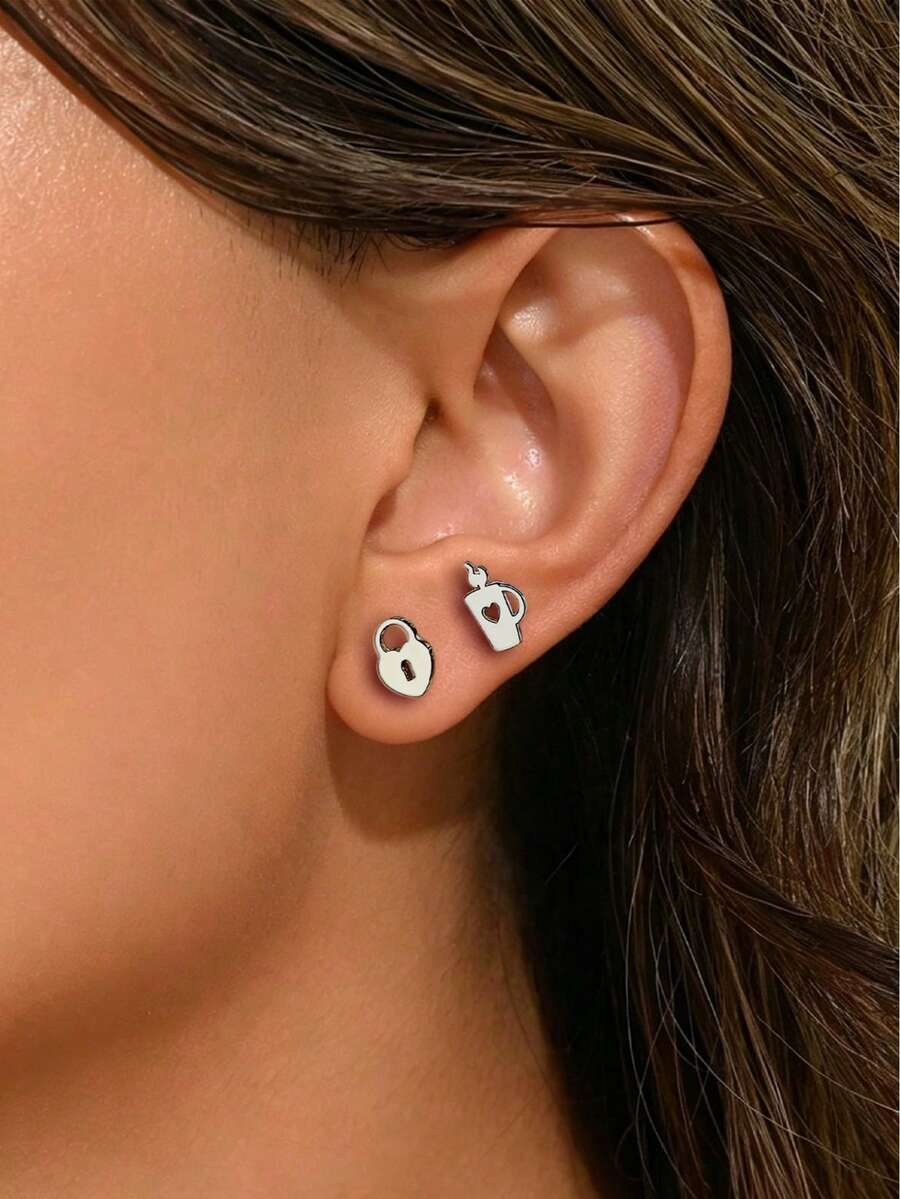 VceTd 2 paires de boucles d'oreilles pour femmes en acier inoxydable, design minimaliste mode mignon mini cœur/cadenas joyeux, ensemble adapté pour le port quotidien/fête/banquet de soirée/festival de musique/rendez-vous/mariage/cadeau de vacances pour les amis - Argent - Voir 1