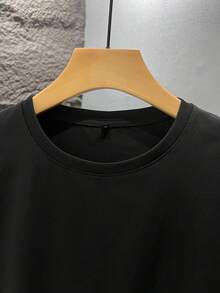 1 pieza Camiseta de manga corta holgada con estampado de moda para hombre | Diseño exquisito | Esencial para el verano | Fácil de combinar, mostrando tu estilo - Negro - Ver 8