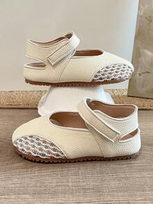 1 Pasang Sandal Mary Jane Flat Anak Perempuan Model 2026 dengan Motif Leci Berlubang dan Jala, Bahan PU, Ujung Bulat dan Tertutup, Cocok untuk Sehari-hari, Sekolah, dan Pesta - Krem - View 6