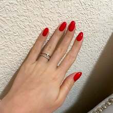 COSMI MILANO Made In The UK. One 8ml Gel Polish. Hydrating And Nourishing Nail Treatment. Professional Salon-Quality Glossy Finish With A Glossy Glass Effect And Natural Clear Gel. Long-Lasting And Quick-Drying For Elegant And Professional Care. Colors Suitable For Spring And Summer. - RED CARPET 234 - 查看 3