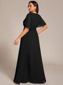 EVERPRETTY Elegant Black Plus Size Mother Of The Bride Dress, Round Neck With Ruffle Sleeves, Floral Applique Waist Design, Chiffon Maxi Skirt Wedding - Black - View 3